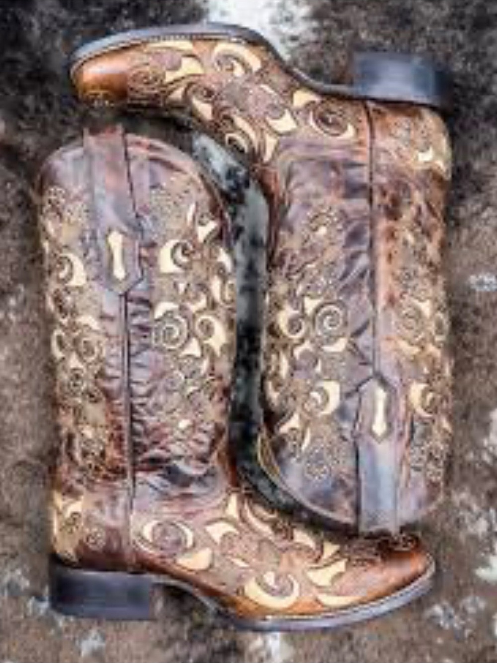 Corral Women’s Classic Brown Embroidered Western Boots - Women’s Brown Leather